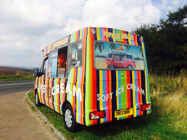 Serving Icecream in North Lincolnshire